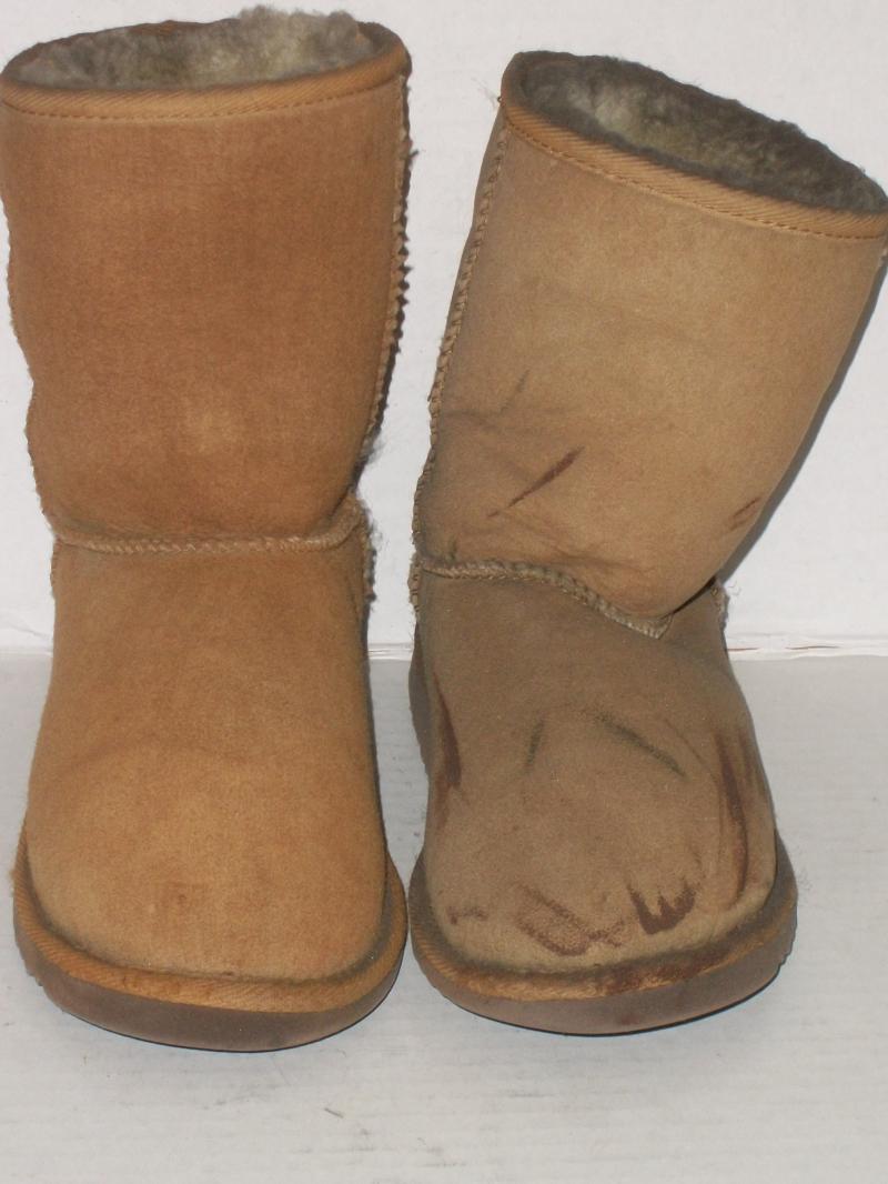 UGG BOOT CLEANING